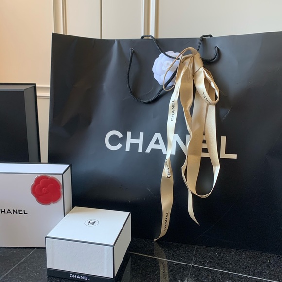 Chanel boxes, large, medium, small - Picture 3 of 5